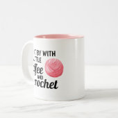 Pink Crochet und Kaffeegarne Zweifarbige Tasse (Vorderseite Links)