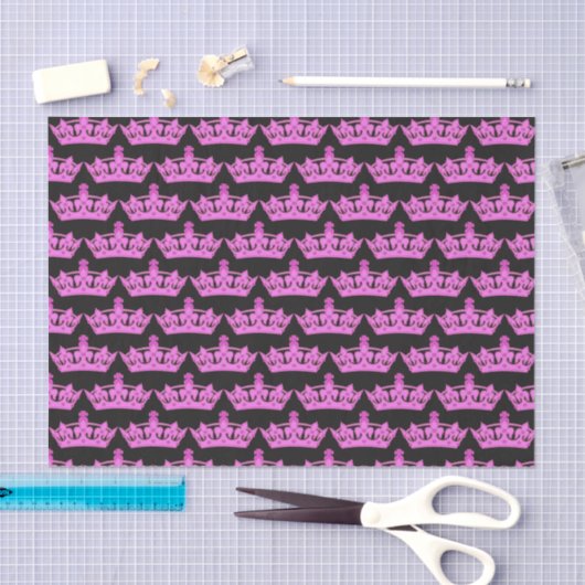 Pink Crowns Pattern Schwarz Seidenpapier (Handwerk)