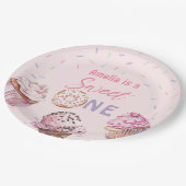 Pink Cupcake & Donut Geburtstagspapier-Teller Pappteller (Schrägansicht)