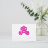 Pink D20 Dice Wedding Platzkarte (Stehend Vorderseite)