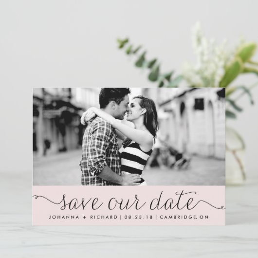 Pink Dainty Script Rette unsere Datumsanzeige Save The Date (Stehend Vorderseite)