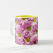 Pink Daises Zweifarbige Tasse (Vorderseite Links)