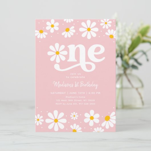 Pink Daisy Boho Erster Geburtstag Einladung (Stehend Vorderseite)