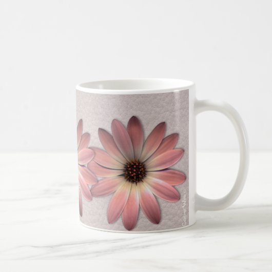 Pink Daisy - Mink Leder Textur Bild Hintergrund Kaffeetasse (Rechts)