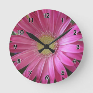 Pink Daisy Princess Runde Wanduhr