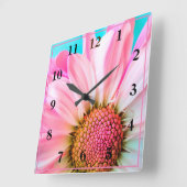Pink Daisy Quadratische Wanduhr (Winkel)