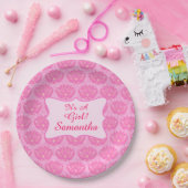 Pink Damask Baby Sein Mädchenname Personalisiert Pappteller (Party)