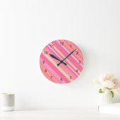 Pink Diagonal Streifen Runde Wanduhr (Zuhause)