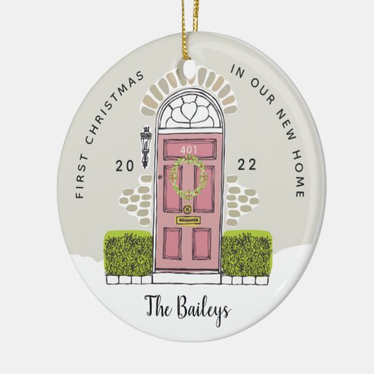 Pink Door Erste Weihnachten in unserer neuen Zuhau Keramik Ornament (Links)