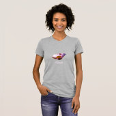 Pink Dream Flowers – Elegant Botanical Fantasy T-Shirt (Vorne ganz)