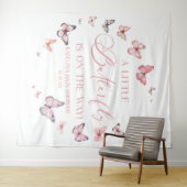 Pink Ein kleiner Schmetterling ist auf dem Weg zur Wandteppich (Beispiel (Horizontal))