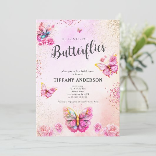 Pink, er gibt mir Schmetterlinge Brautparty Einladung (Stehend Vorderseite)