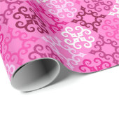 Pink Filigree Diamond Pattern  Geschenkpapier (Rolleneckpunkt)