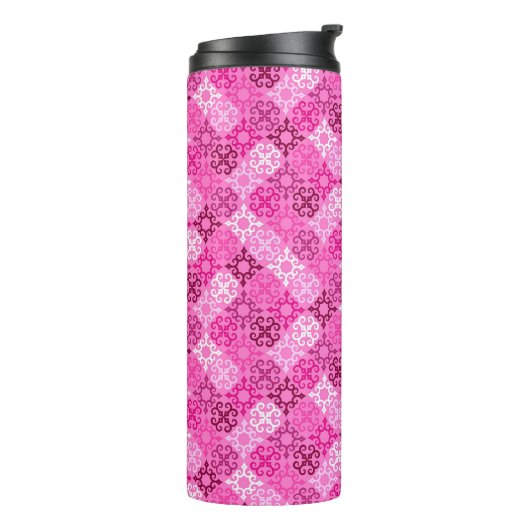 Pink Filigree Diamond Pattern  Thermosbecher (Nach links gedreht)