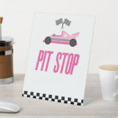 Pink Flame Race Party Table Pink Stopp Sockelschild (In SItu)