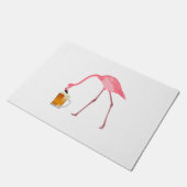 Pink Flamingo Beer Lover Fußmatte (Schrägansicht)