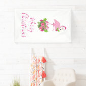 Pink Flamingo in Weihnachtsmannmütze Whimsisches W Banner (Insitu)