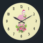 Pink Flamingo in Weihnachtsmannmütze Whimsisches W Große Wanduhr<br><div class="desc">Eine Uhr mit einem tropischen Weihnachtsbramingo mit einer rosa Weihnachtsmannmütze. Unter seinen Füßen befindet sich ein Bonbons mit hübschen tropischen Blume und rosa Beeren. Ein Gezeter heiliger auf der Brust.</div>