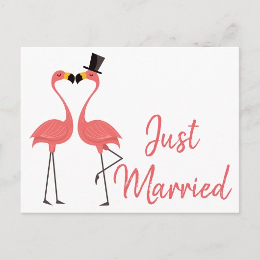 Pink Flamingo Just Married Tropical Wedding Liebe Ankündigungspostkarte (Vorderseite)