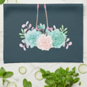 Pink Flamingo Palmen und Blumensukkulturen Handtuch (Gefaltet)