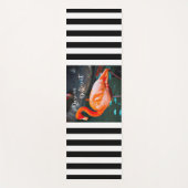 Pink Flamingo Schwarz-weiß Stripe Dare Different Yogamatte (Vorderseite)