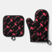 Pink Flamingos auf Personalisiert schwarz Ofenhandschuh & Topflappen-Set (Vorderseite)