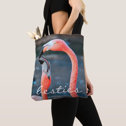 Pink Flamingos Foto Besties Script Stilvoll modern Tasche (Von Nahem)
