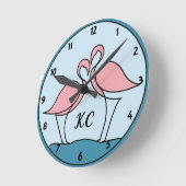 Pink Flamingos Monogram Art oder Custom Foto Wall Runde Wanduhr (Winkel)