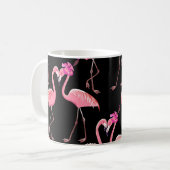Pink Flamingos: Schwarzer Hintergrund Vintag Kaffeetasse (Vorderseite Links)