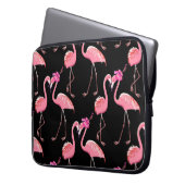 Pink Flamingos: Schwarzer Hintergrund Vintag Laptopschutzhülle (Vorderseite Links)