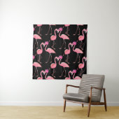 Pink Flamingos: Schwarzer Hintergrund Vintag Wandteppich (Beispiel)