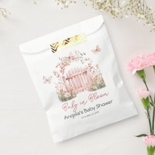 Pink Floral Baby in Bloom Butterfly Babydusche Geschenktütchen