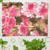 Pink Floral Bloom Pattern – Soft Botanical Design Geschirrtuch (Gefaltet)