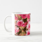 Pink Floral Bloom Pattern – Soft Botanical Design Kaffeetasse (Links)