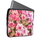 Pink Floral Bloom Pattern – Soft Botanical Design Laptopschutzhülle (Vorne Rechts)