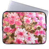 Pink Floral Bloom Pattern – Soft Botanical Design Laptopschutzhülle (Vorderseite)