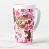 Pink Floral Bloom Pattern – Soft Botanical Design Milchtasse (Rechte Ecke)