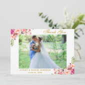 Pink Floral Gold Hochzeit Foto Danke Karte (Stehend Vorderseite)