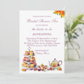 Pink Floral Lilac Whimsical Tee Brautparty Einladung (Stehend Vorderseite)