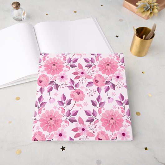 Pink Floral Pattern with Elegant Blossoms Gästebuch (Vorderseite offen)