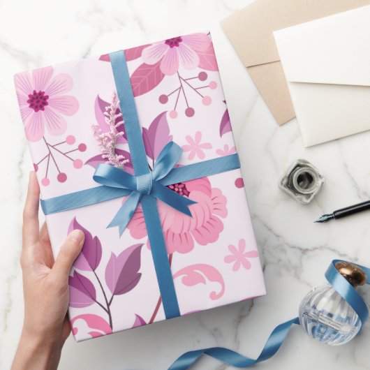 Pink Floral Pattern with Elegant Blossoms Geschenkpapier (Schenken)