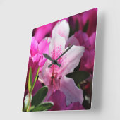 Pink Floral Quadratische Wanduhr (Winkel)