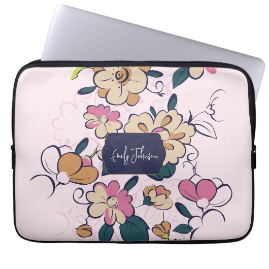 Pink Floral Soft Custom Name Pastel Flower Design Laptopschutzhülle (Vorderseite)
