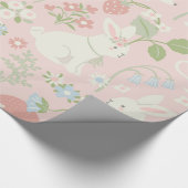 Pink Floral Spring Bunnies Geschenkpapier (Ecke)