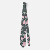 Pink flowers on dark green seamless pattern krawatte (Vorderseite)