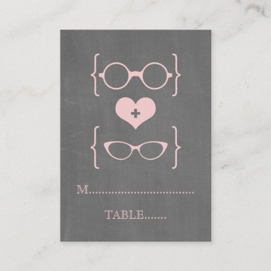 Pink Geeky Glasses Chalkboard Platzkarten (Vorderseite)