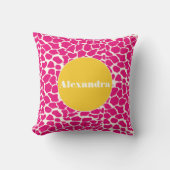 Pink-gelb-Monogramm-Giraffe-Muster Pillow Kissen (Vorderseite)