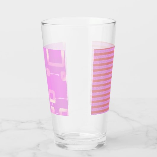 Pink Geometric Glass Cup Glas (Rechts)