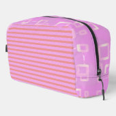 Pink Geometric Waschbeutel (Rechte Ecke)