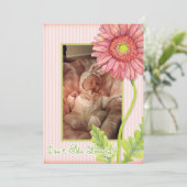 Pink Gerbera Daisy Foto Geburtserklärung Ankündigung (Stehend Vorderseite)